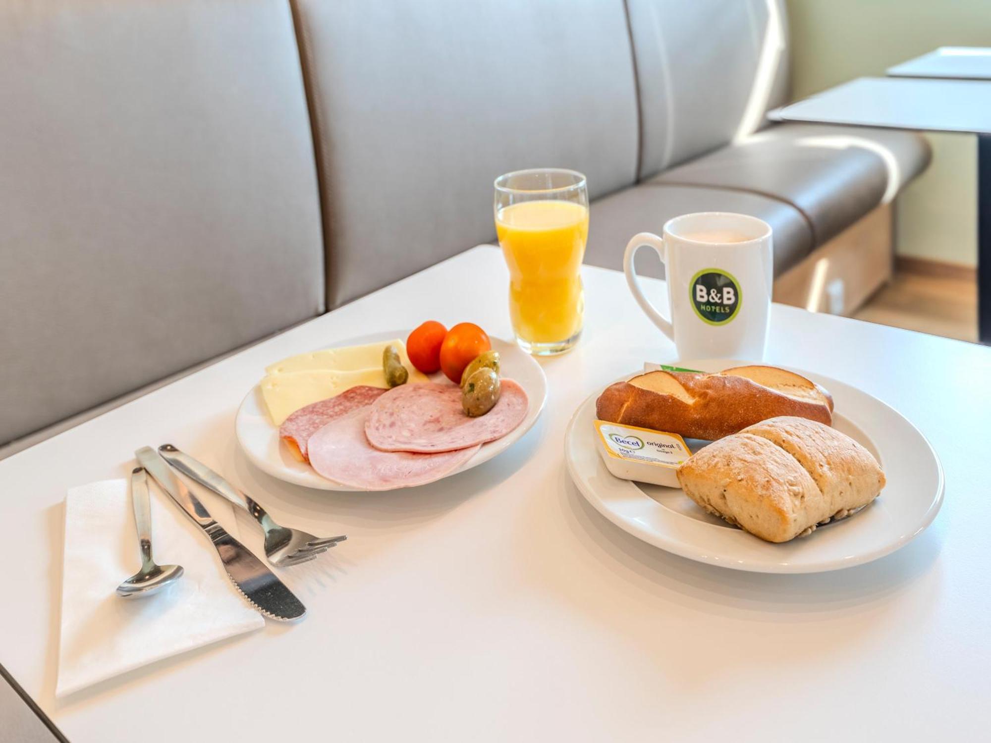 B&B Hotel Offenburg-Hbf Eksteriør bilde