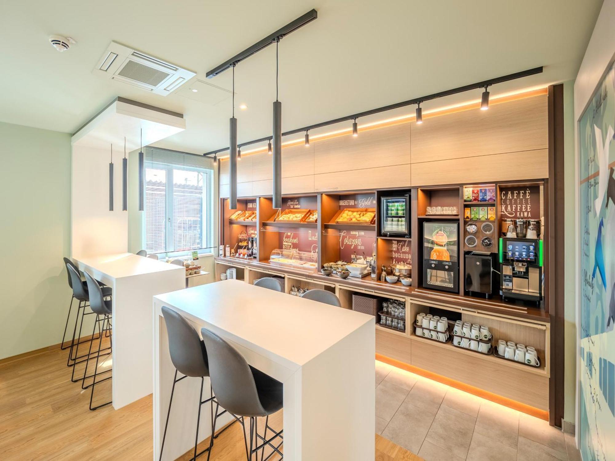 B&B Hotel Offenburg-Hbf Eksteriør bilde