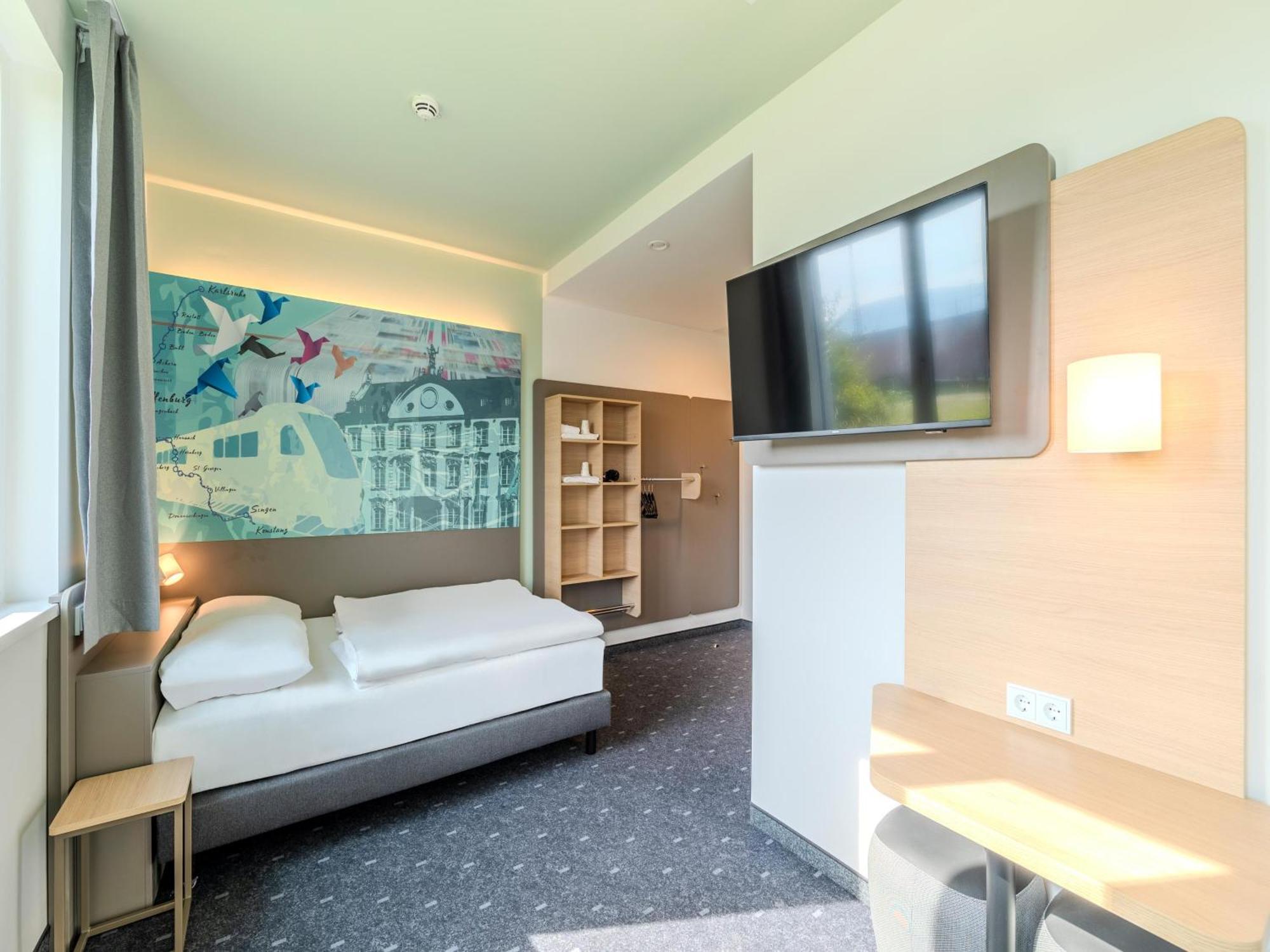 B&B Hotel Offenburg-Hbf Eksteriør bilde