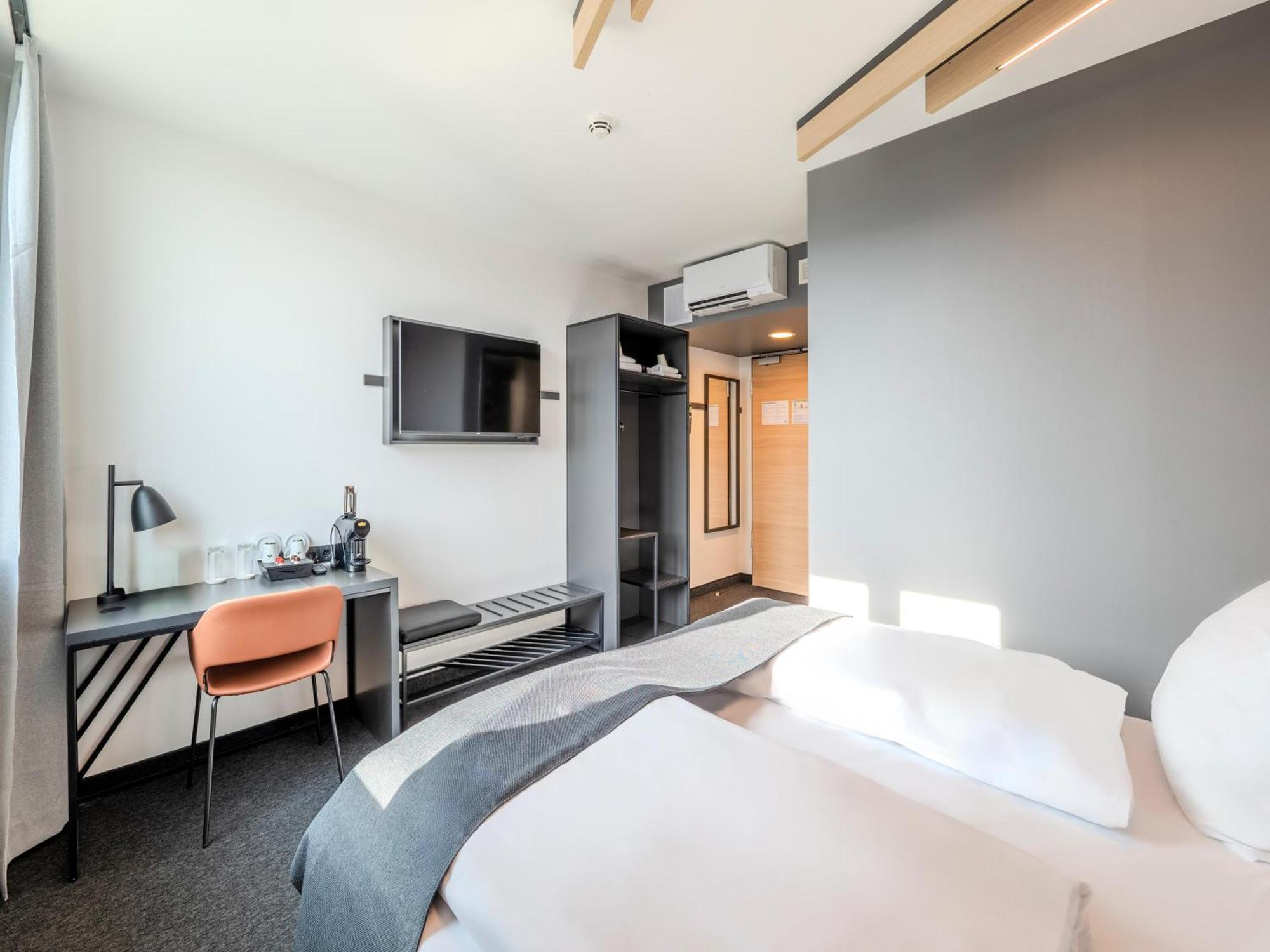 B&B Hotel Offenburg-Hbf Eksteriør bilde