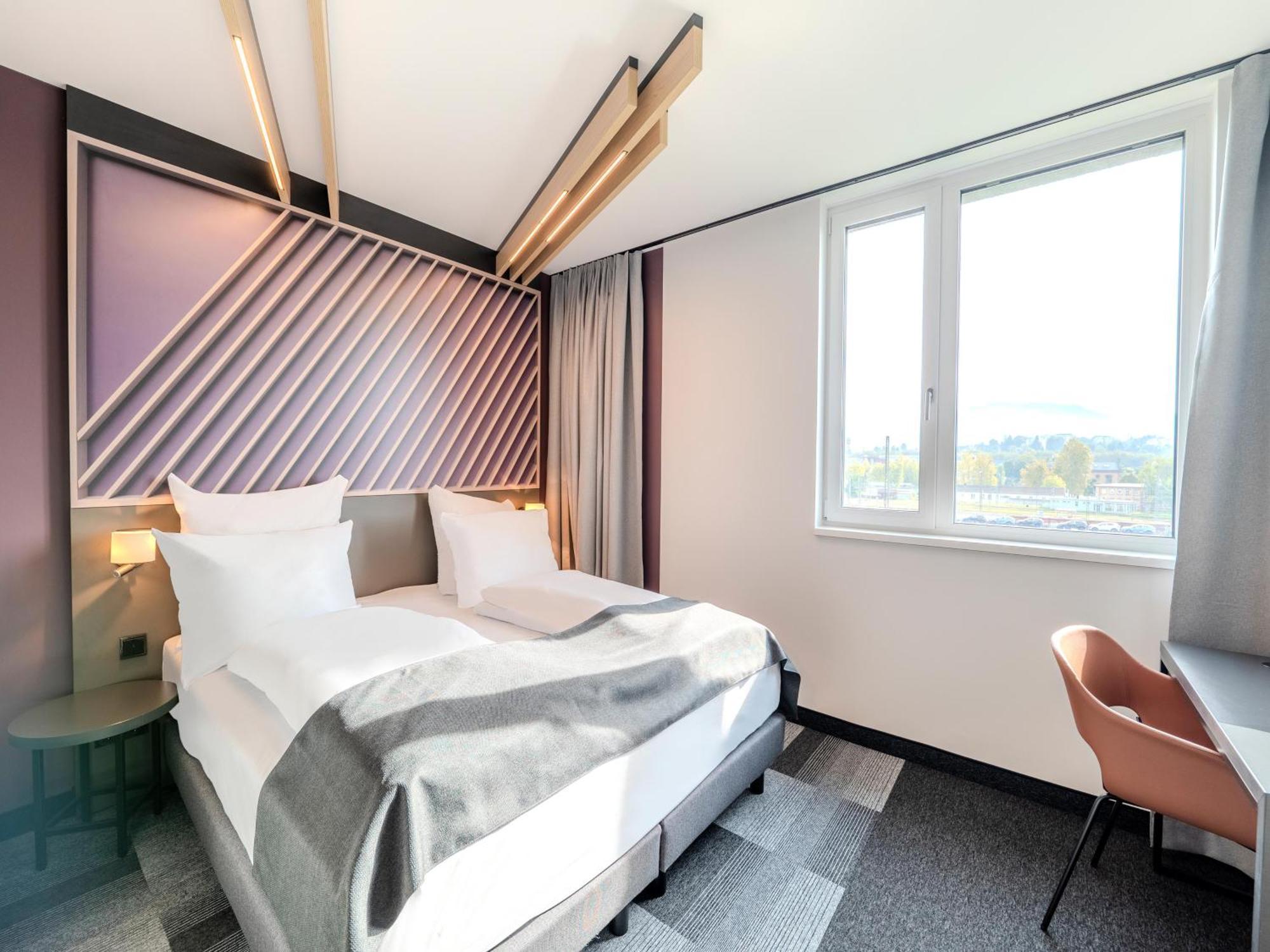 B&B Hotel Offenburg-Hbf Eksteriør bilde