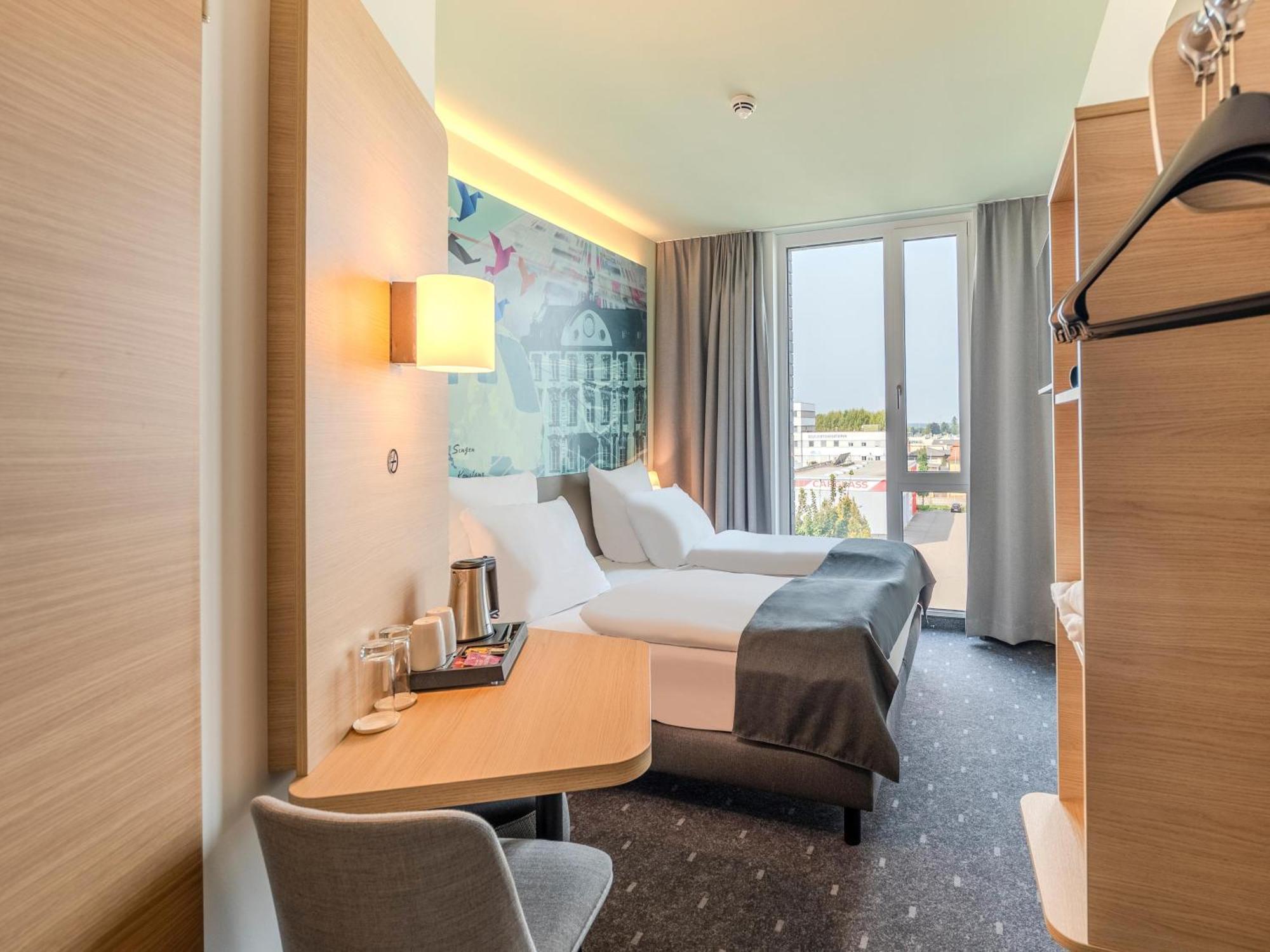 B&B Hotel Offenburg-Hbf Eksteriør bilde